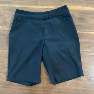 Tail White Label Golf Shorts Size 4